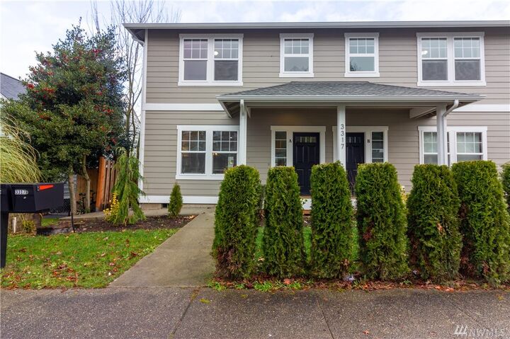 Property Photo: 3317 Rucker Ave A WA 98201