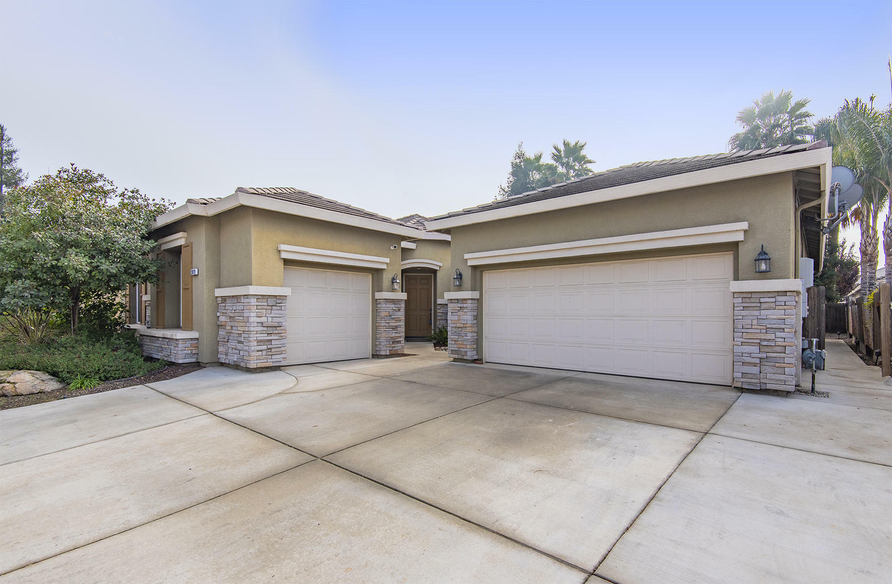 3019 W Ceres Avenue  Visalia CA 93291 photo