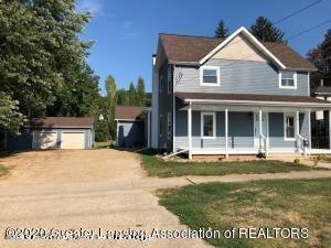 Property Photo:  306 N Oakland Street  MI 48879 