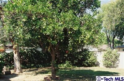 Property Photo: 2891 E Orange Grove Boulevard CA 91107