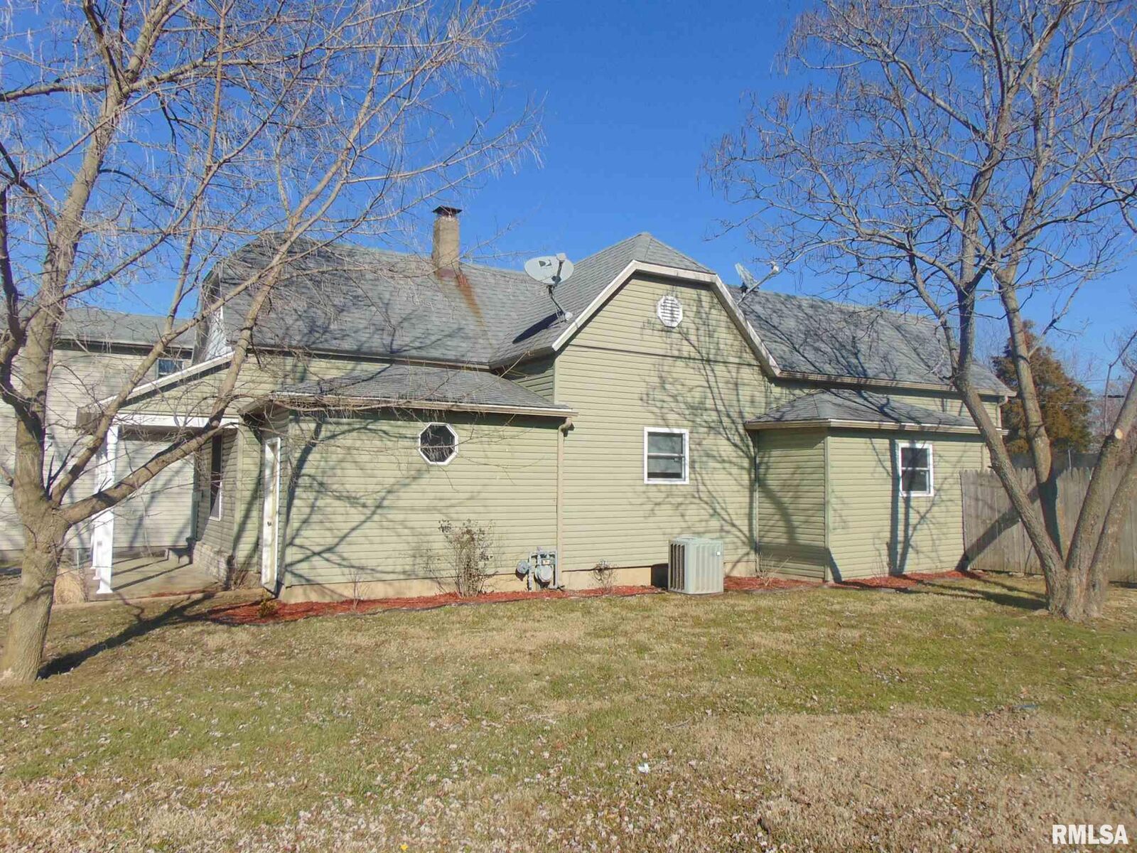 Property Photo: 304 S 20th IL 62948