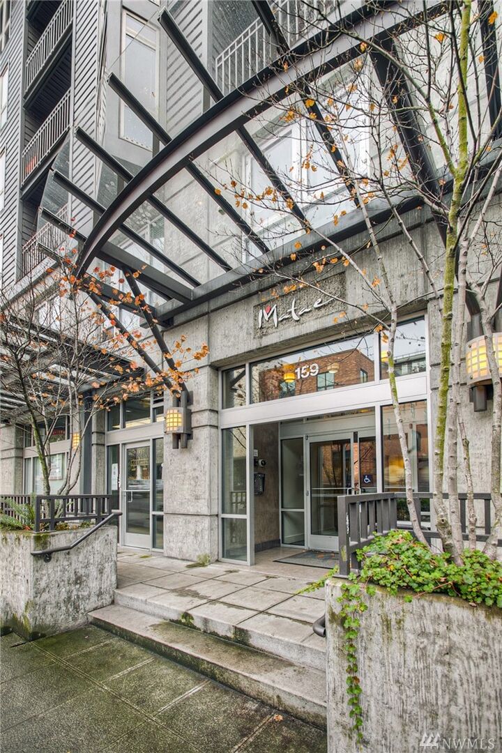 Property Photo:  159 Denny Wy 405  WA 98109 