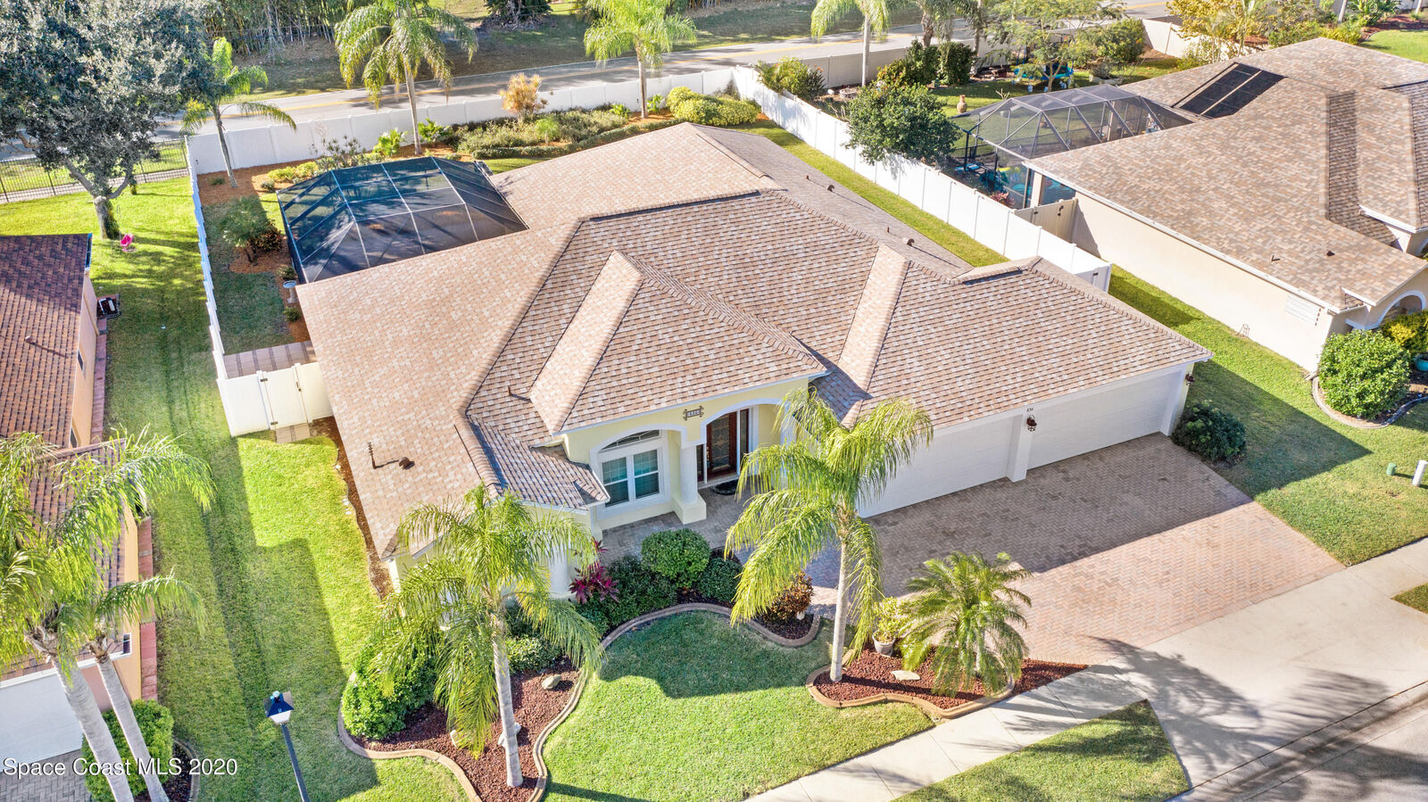 Property Photo: 836 Limerick Drive FL 32953