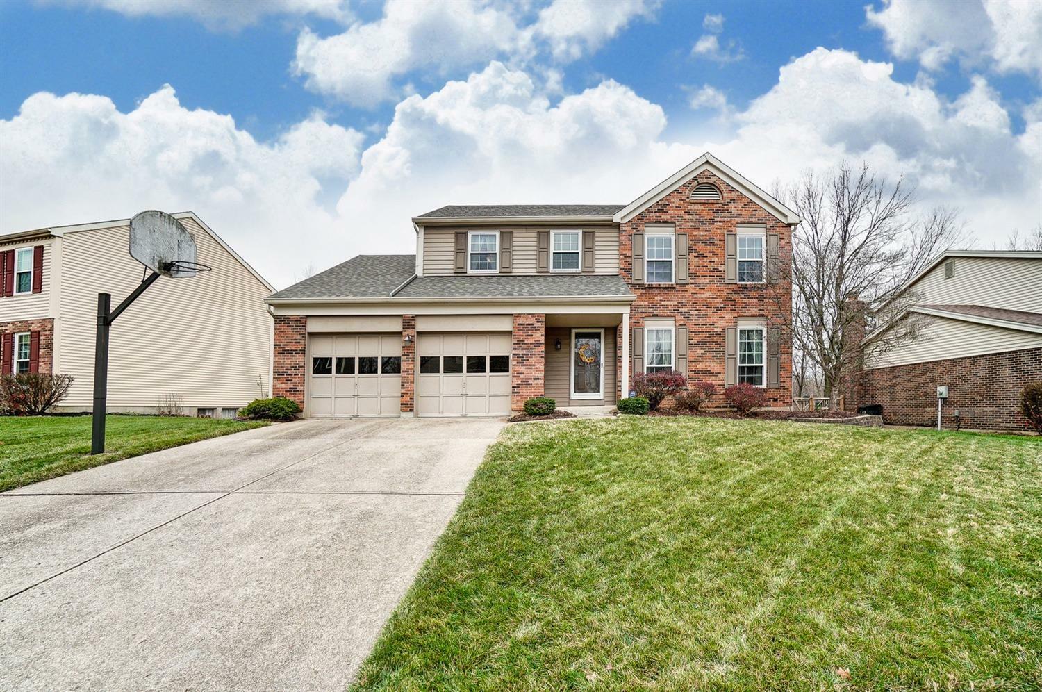 Property Photo: 827 Genenbill Dr OH 45238