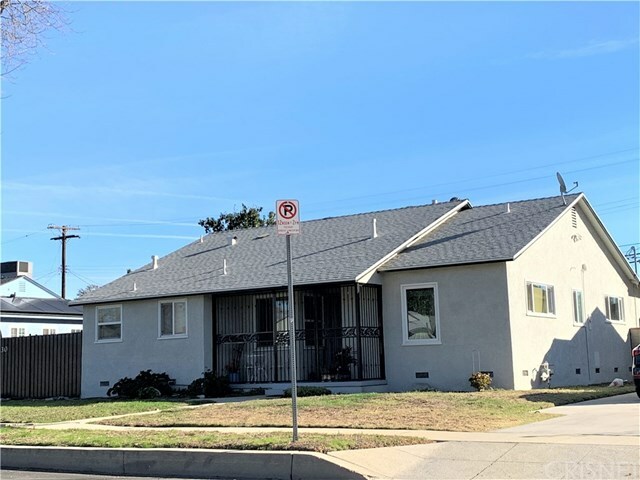 10430 Langdon Avenue  Mission Hills (San Fernando) CA 91345 photo