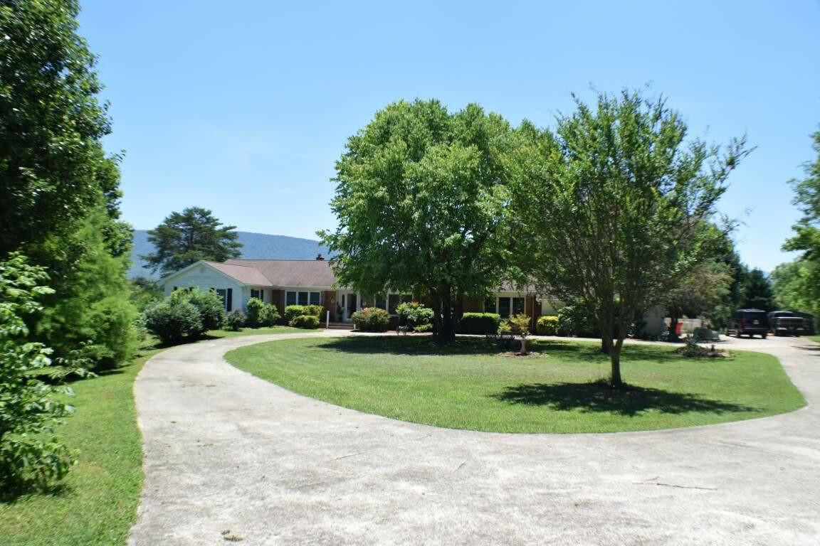 Property Photo:  193 County Road 804  TN 37331 