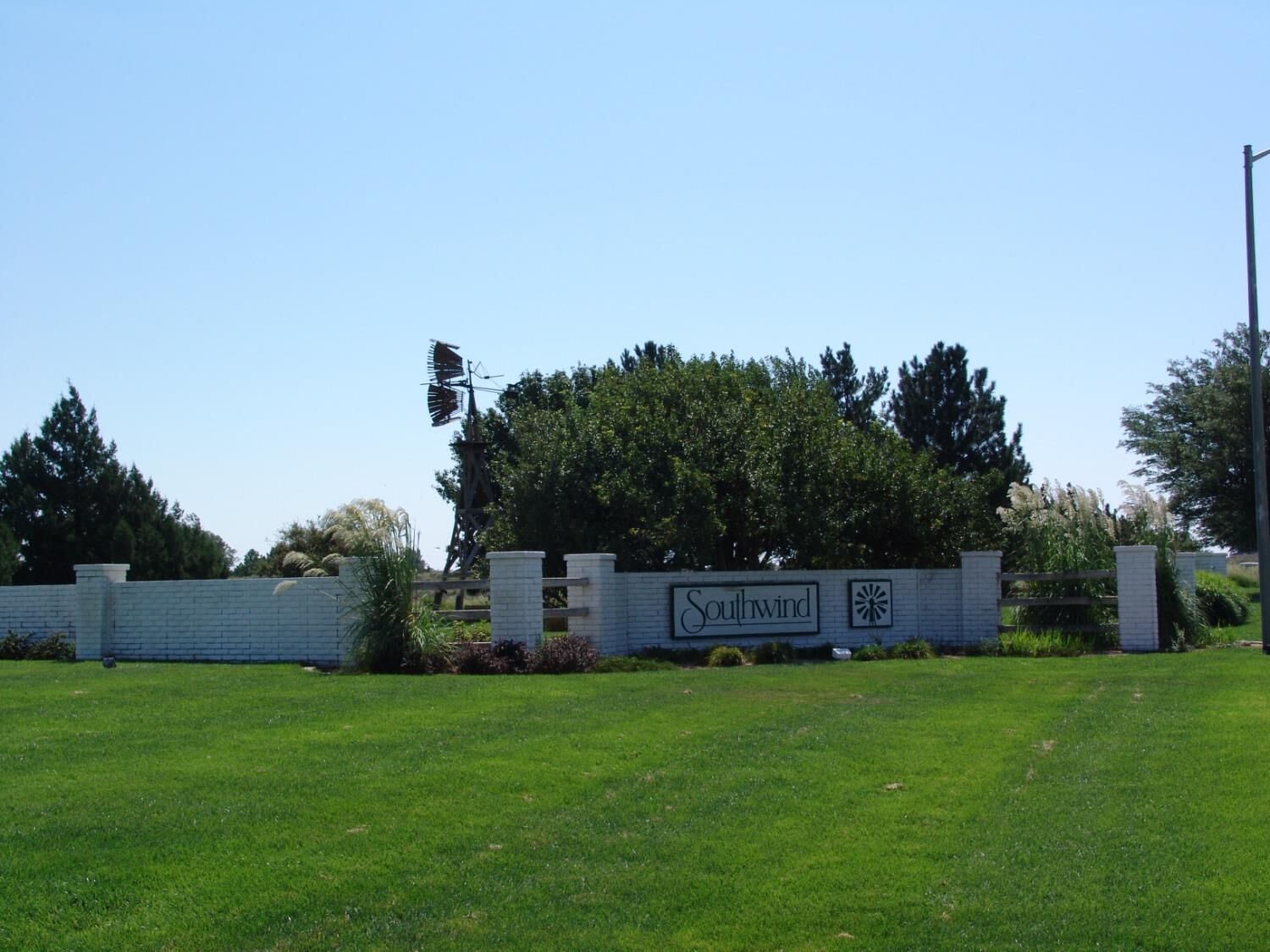 Property Photo: 2247 Kensington Boulevard KS 67846