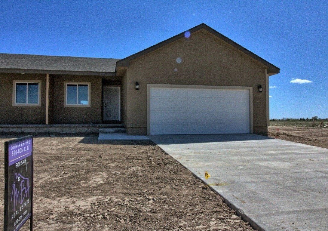 Property Photo:  1848 Prairie View Drive  KS 67846 