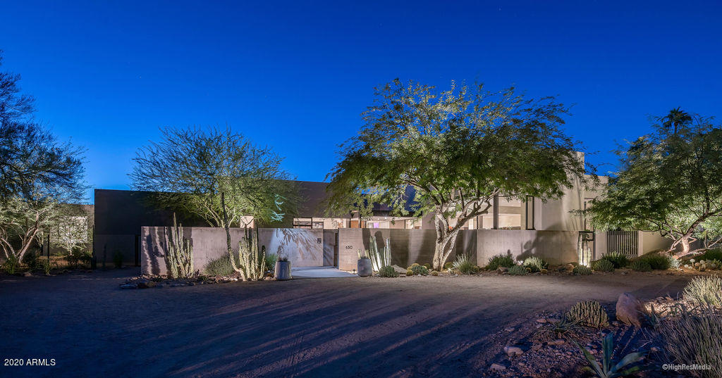 Property Photo: 6310 N 47th Place AZ 85253