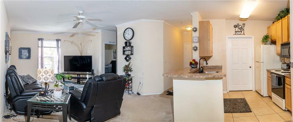 Property Photo:  2402 Courtney Meadows Court 201  FL 33619 