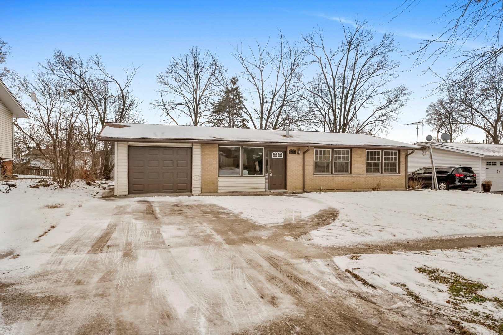 Property Photo:  9431 Elm Avenue  IL 60448 