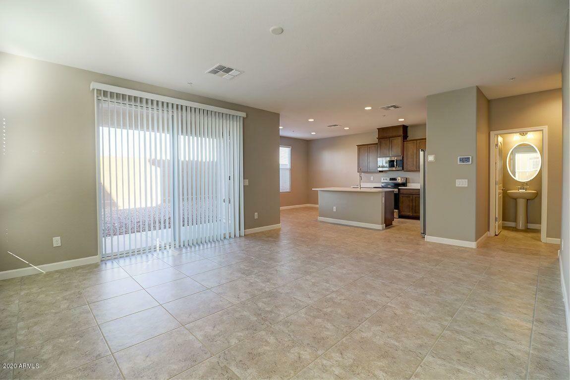 Property Photo: 1255 N Arizona Avenue 1011 AZ 85225