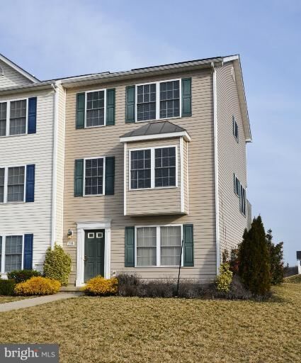 Property Photo: 200 Weathervane Drive VA 22602