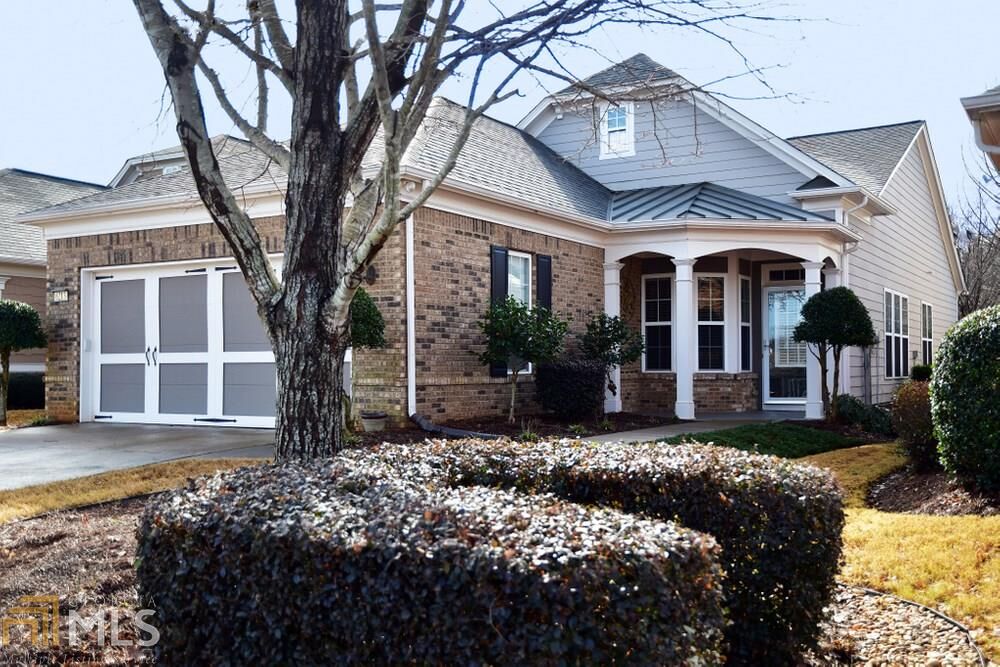 Property Photo: 6213 Azalea Way GA 30548
