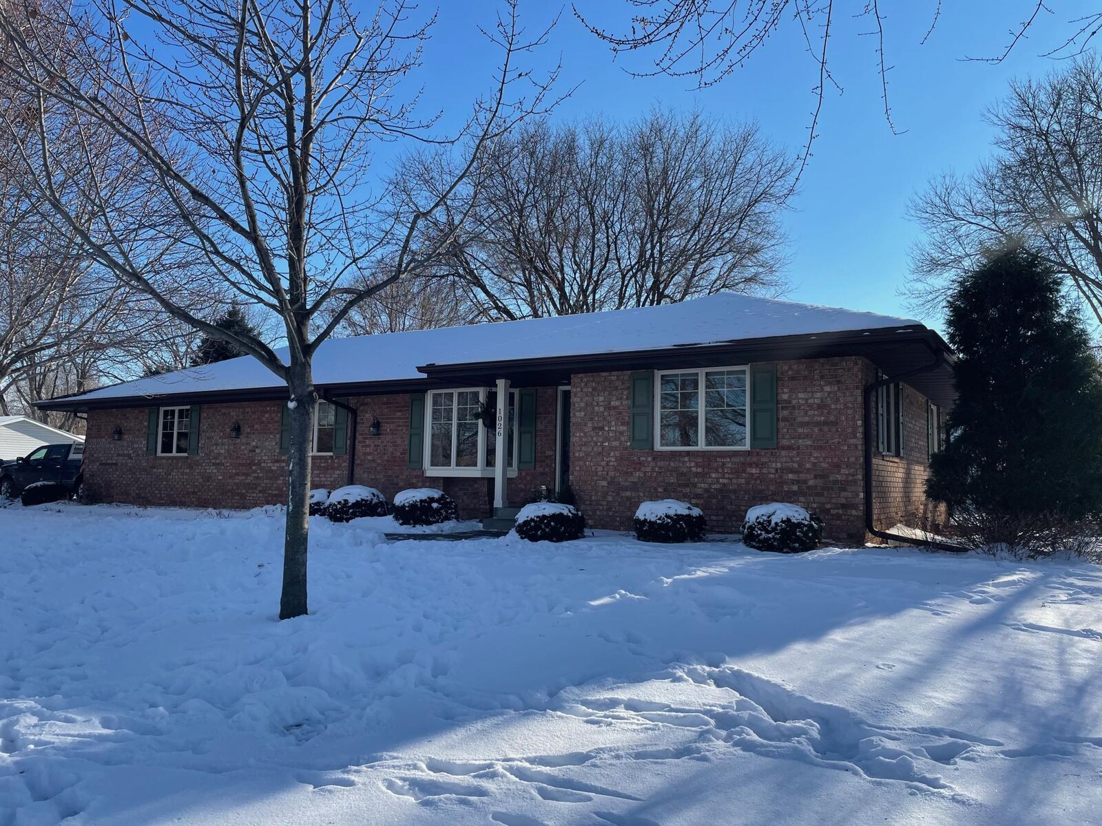 Property Photo:  1026 10th Avenue E  MN 55379 