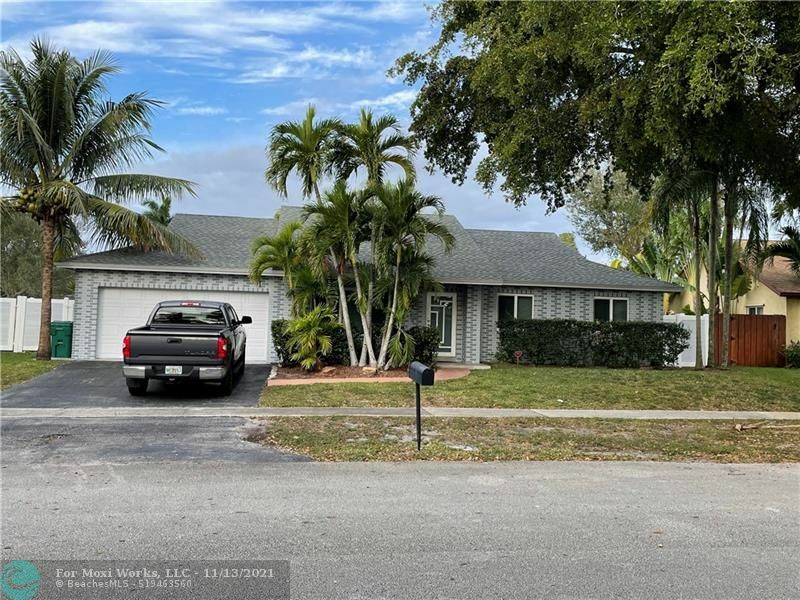 Property Photo: 5169 SW 87th Avenue FL 33328