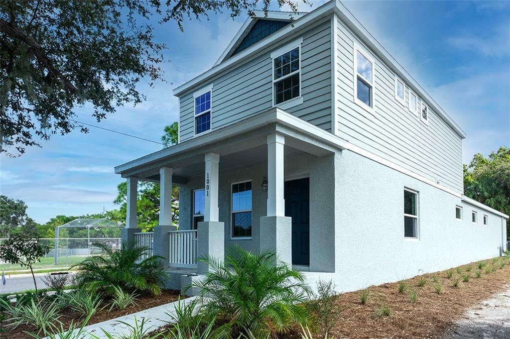 Property Photo:  1001 20th Street W  FL 34205 