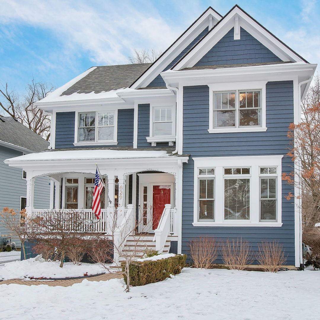 Property Photo:  629 Kenilworth Avenue  IL 60137 