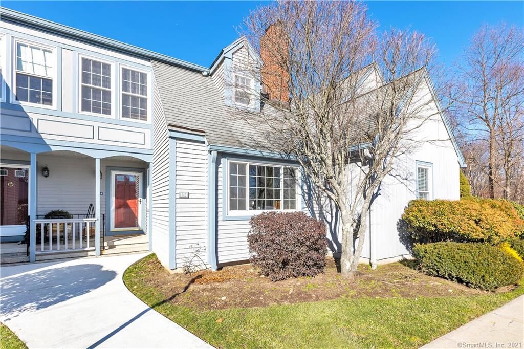 Property Photo:  154 Glengarry Road 154  CT 06825 