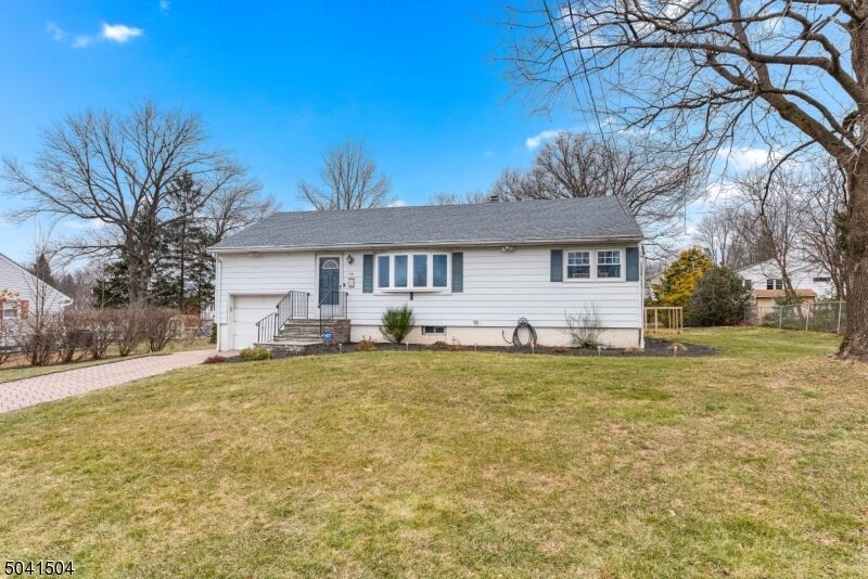 Property Photo:  40 Windsor Ave  NJ 07869 