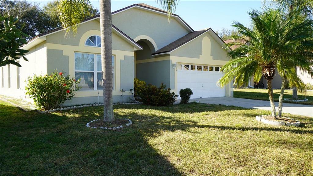 Property Photo: 1714 Westminster Trail FL 34714