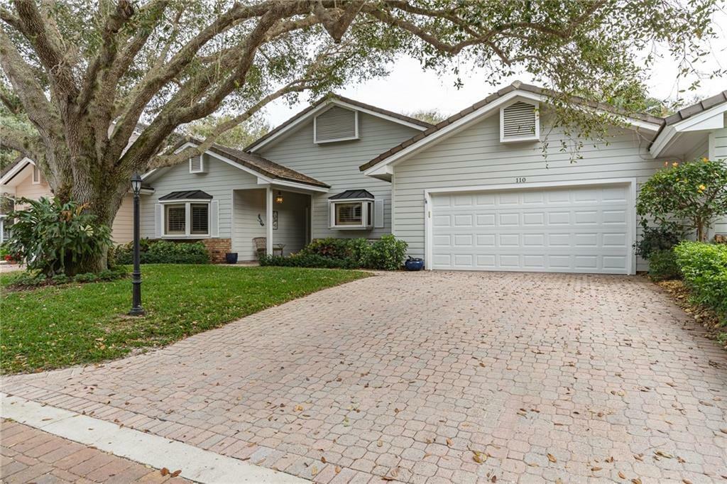 Property Photo:  110 Chinaberry Lane  FL 32963 