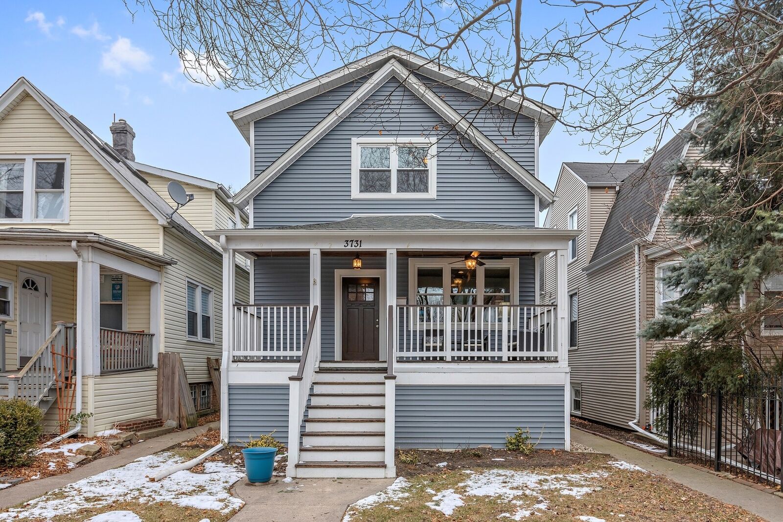 Property Photo: 3731 N Drake Avenue IL 60618