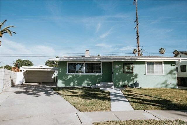 Property Photo:  925 W Maplewood Avenue  CA 92832 