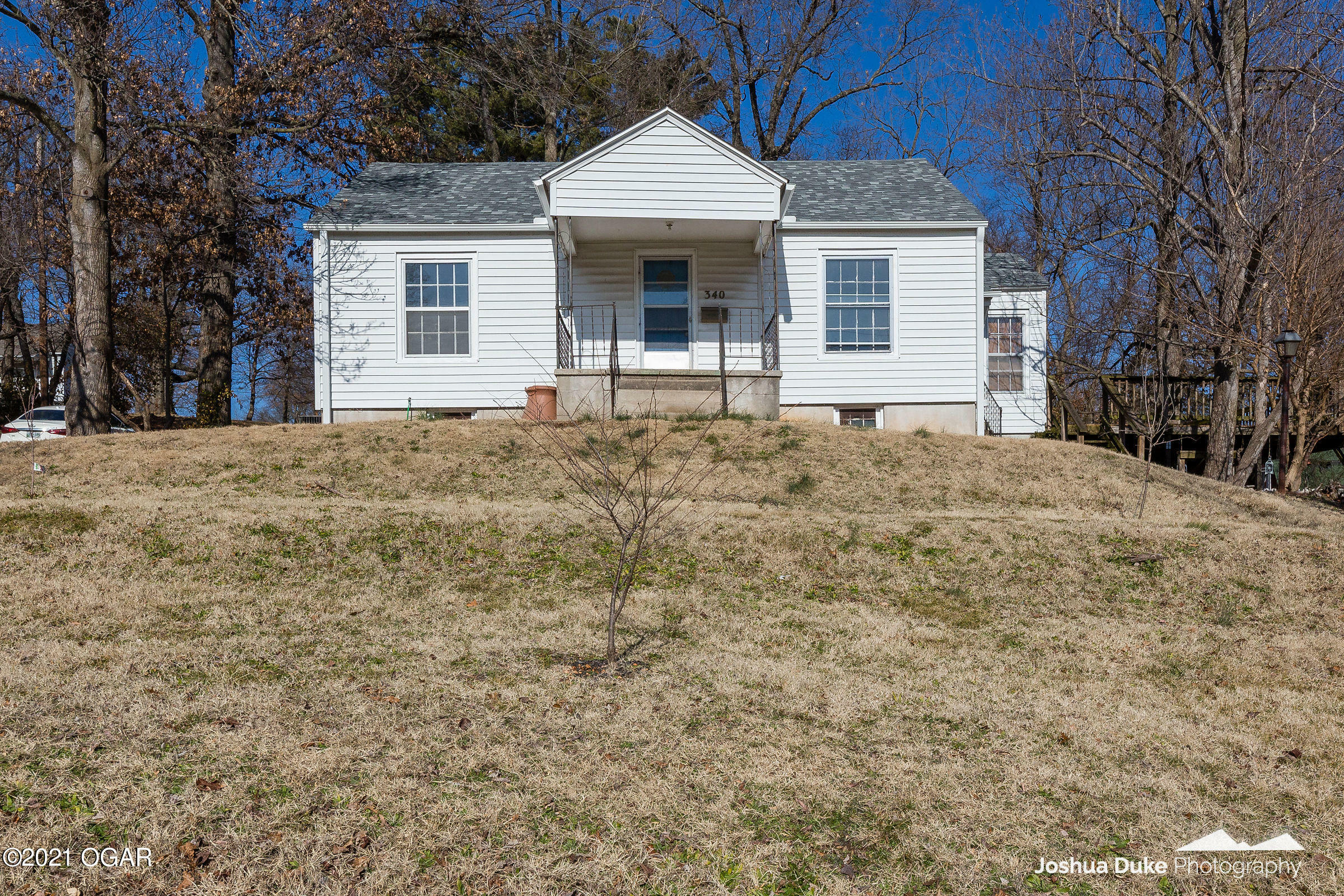 Property Photo:  340 W Sherman Street  MO 64850 