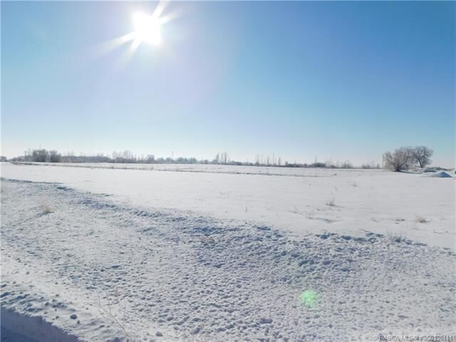 Property Photo: 400 Howe Avenue E AB T0J 0Z0