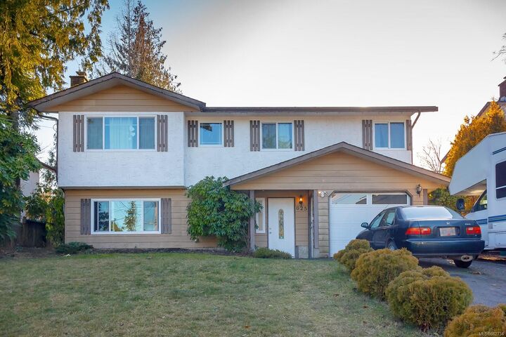 Property Photo:  625 Walkem Rd  BC V9G 1P7 