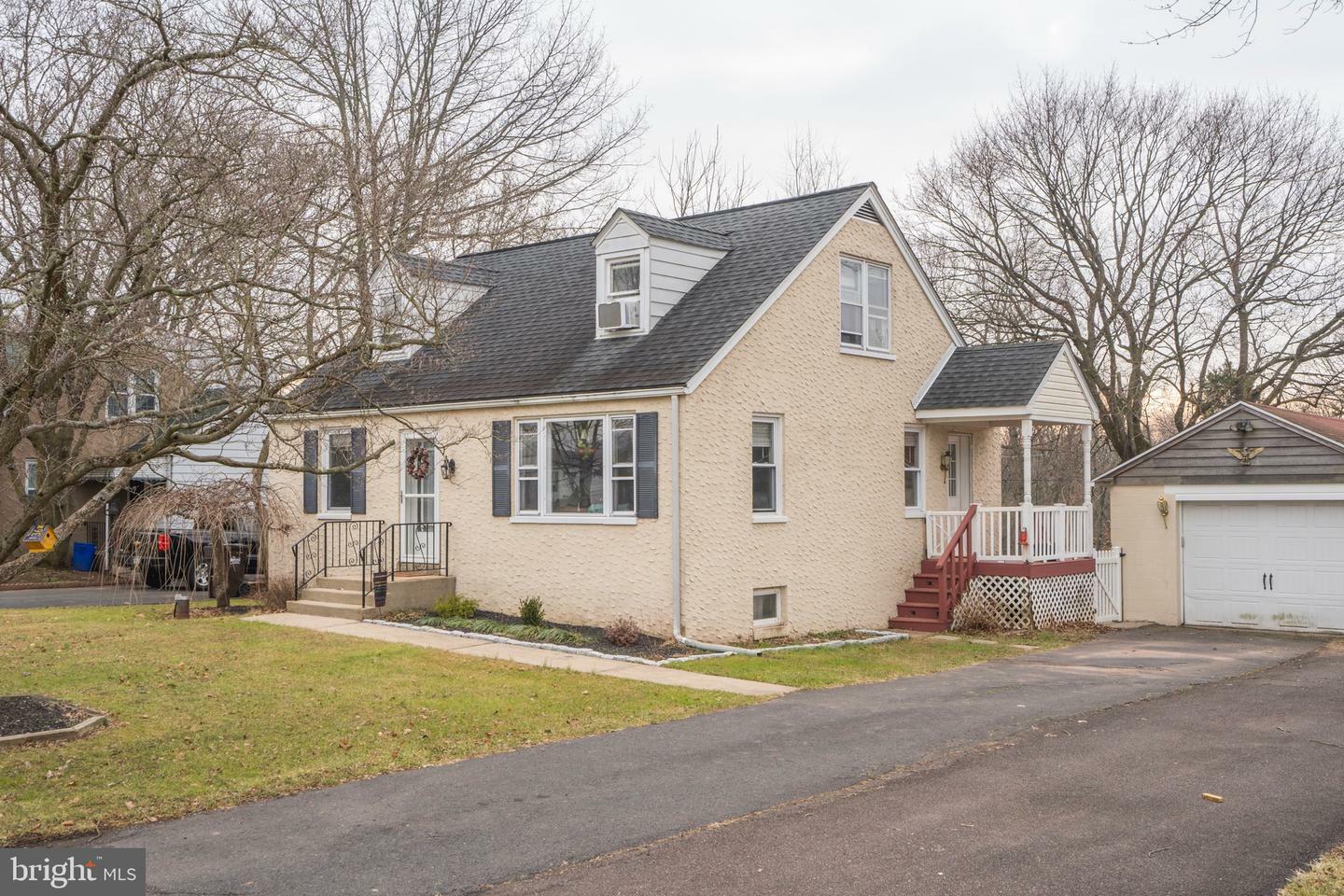 Property Photo: 186 Maple Avenue PA 19426