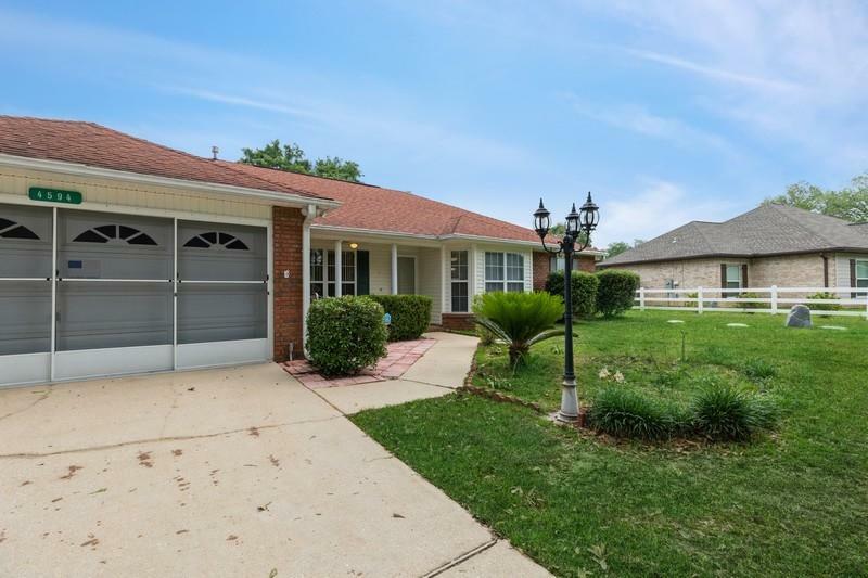 Property Photo:  4594 Scarlet Drive  FL 32539 