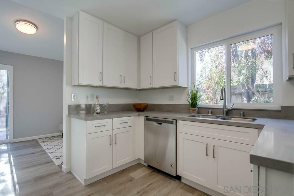 Property Photo: 1712 Woodbridge Rd CA 92026