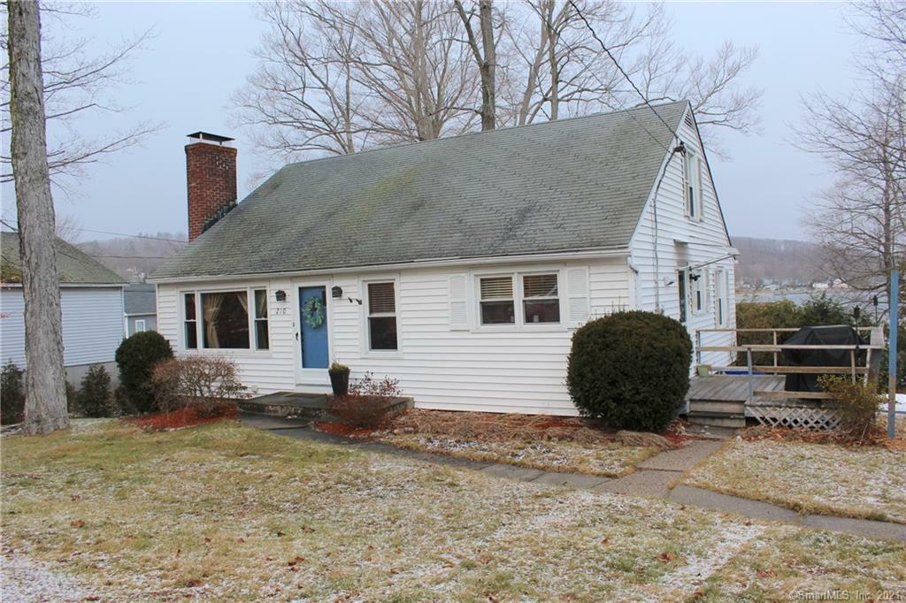 Property Photo:  210 East Wakefield Boulevard  CT 06098 