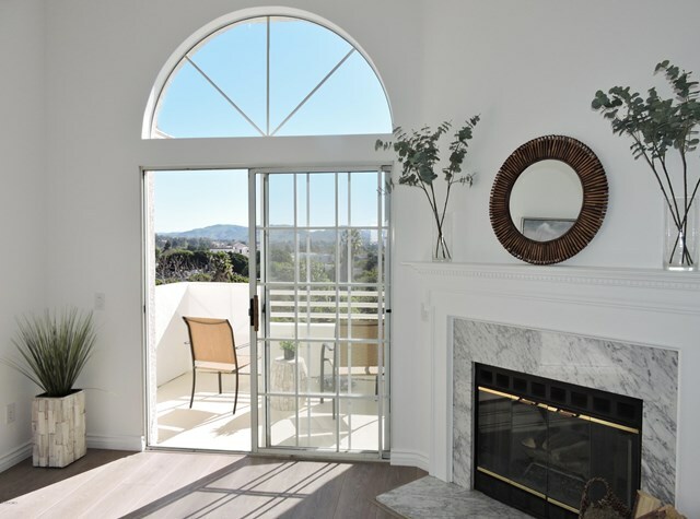 Property Photo:  2713 Antonio Drive 306  CA 93010 