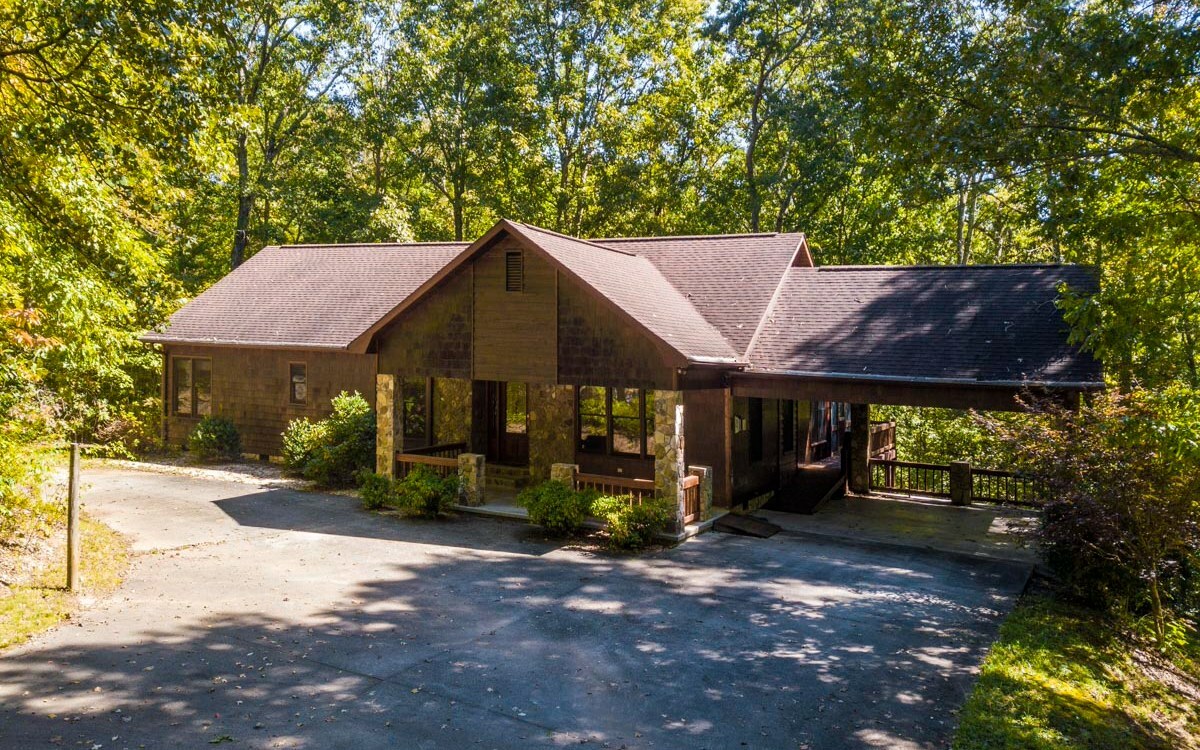 Property Photo:  515 Davis Road  GA 30513 