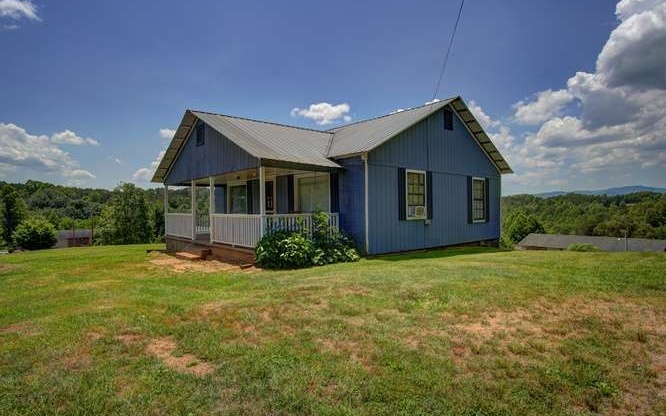 Property Photo:  115 Barry Street  GA 30555 