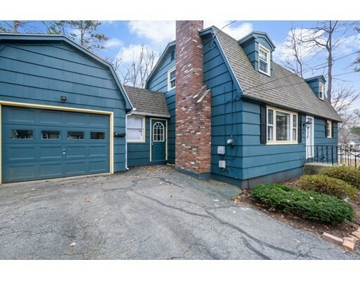 Property Photo: 26 Mayflower Cir MA 01524