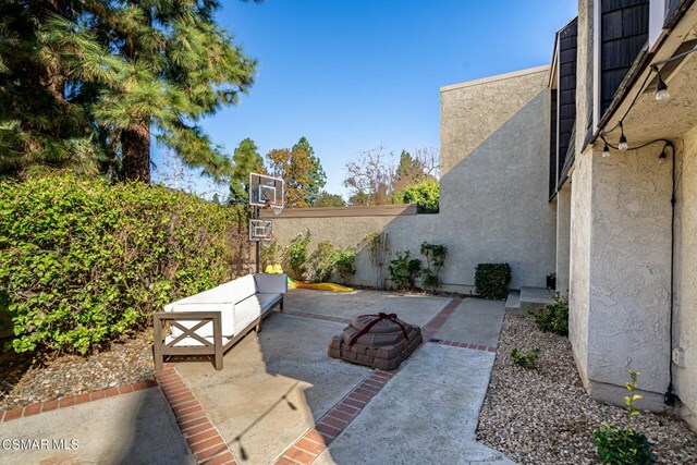 Property Photo:  2988 Dogwood Circle  CA 91360 