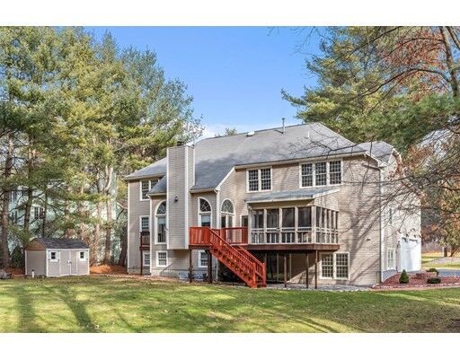 Property Photo:  11 Keystone Way  MA 01810 