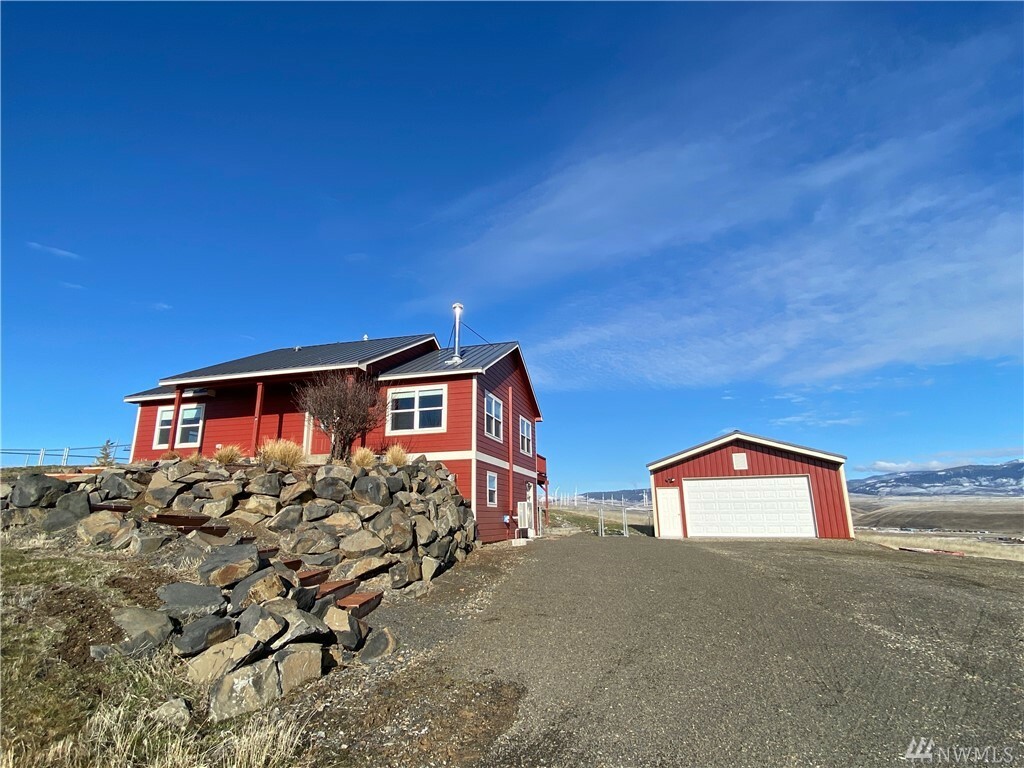 Property Photo:  3690 Ellensburg Ranches Rd  WA 98926 