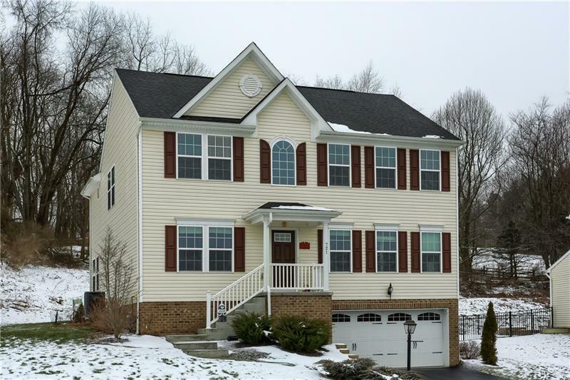 Property Photo:  721 Packsaddle Trail  PA 15044 