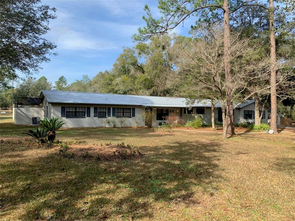 Property Photo:  3250 NE 170th Avenue  FL 32696 