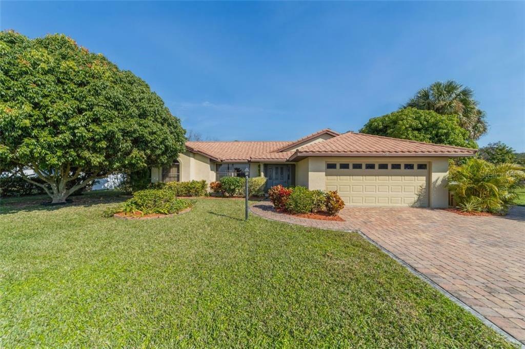 Property Photo:  7015 Treasure Island Road  FL 34788 