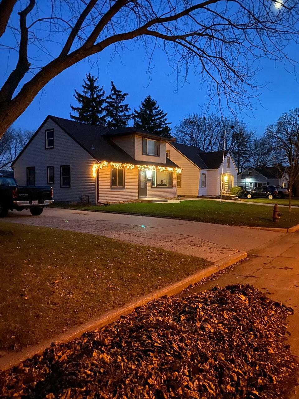 Property Photo:  1324 S 95th St  WI 53214 