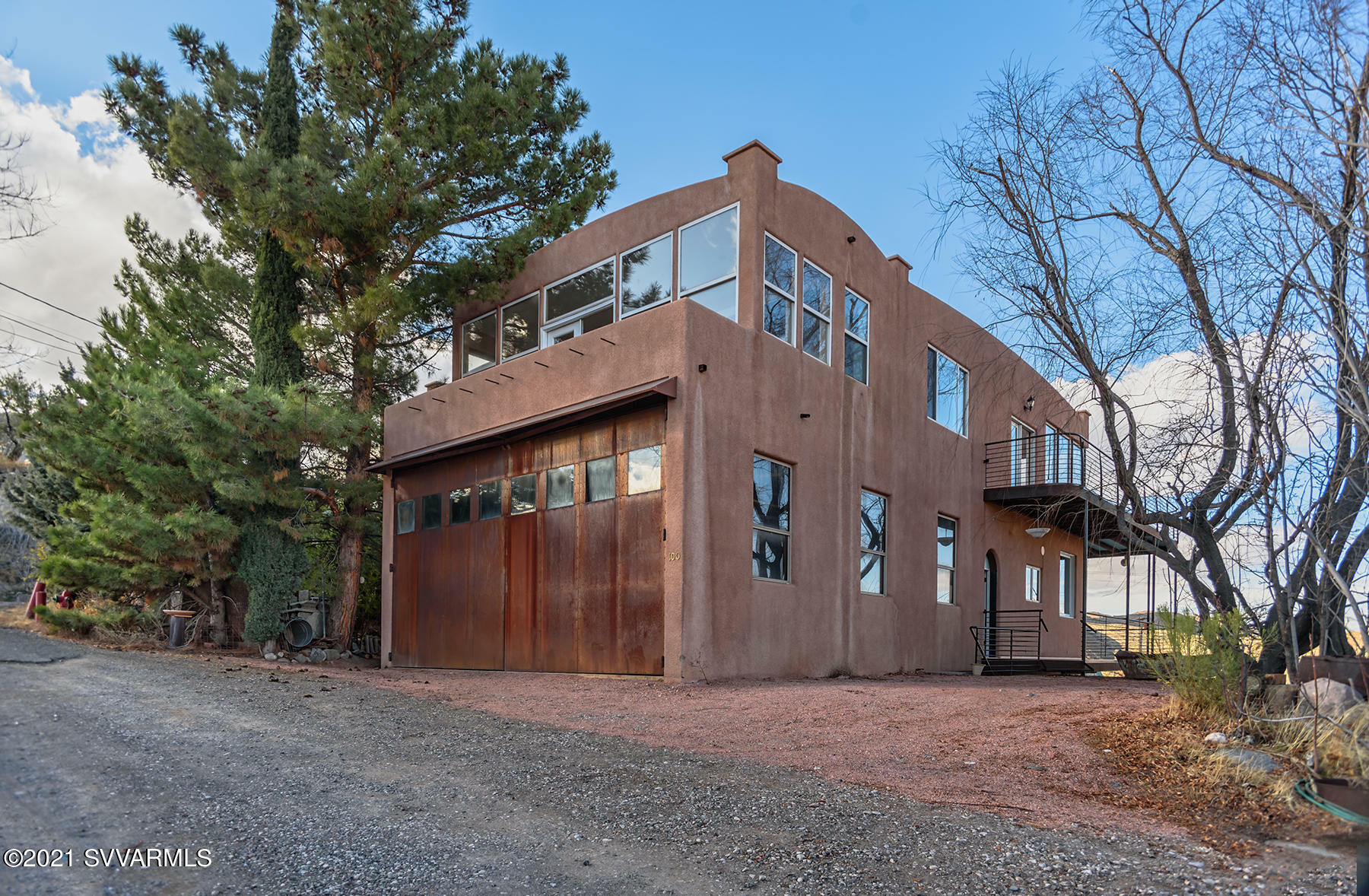 Property Photo: 100 Dundee Ave AZ 86331