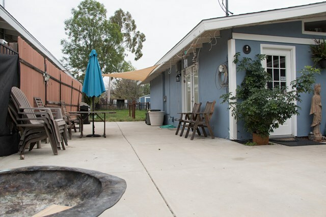 Property Photo:  730 Glen Oaks Road  CA 91360 