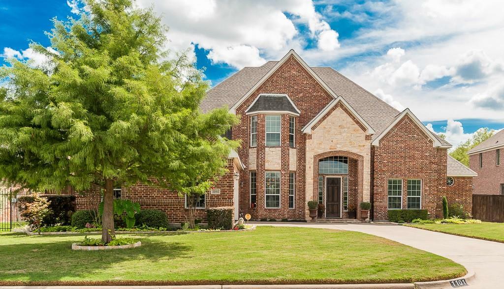 Property Photo:  1101 Chesapeake Drive  TX 76063 