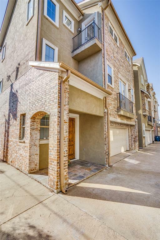 Property Photo:  1922 Euclid Avenue D  TX 75206 